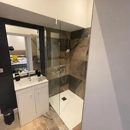 La Cour De La Trésorerie